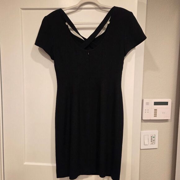 Nordstrom Preview Collection Women's Simple Little Black Dress Short Sleeve  6 - Picture 2 of 5